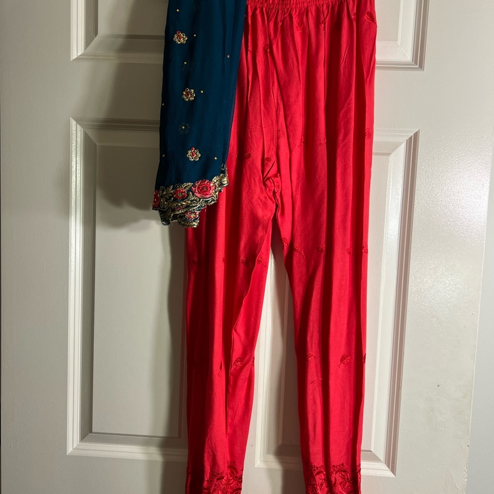 3 piece womens Salwar kameez